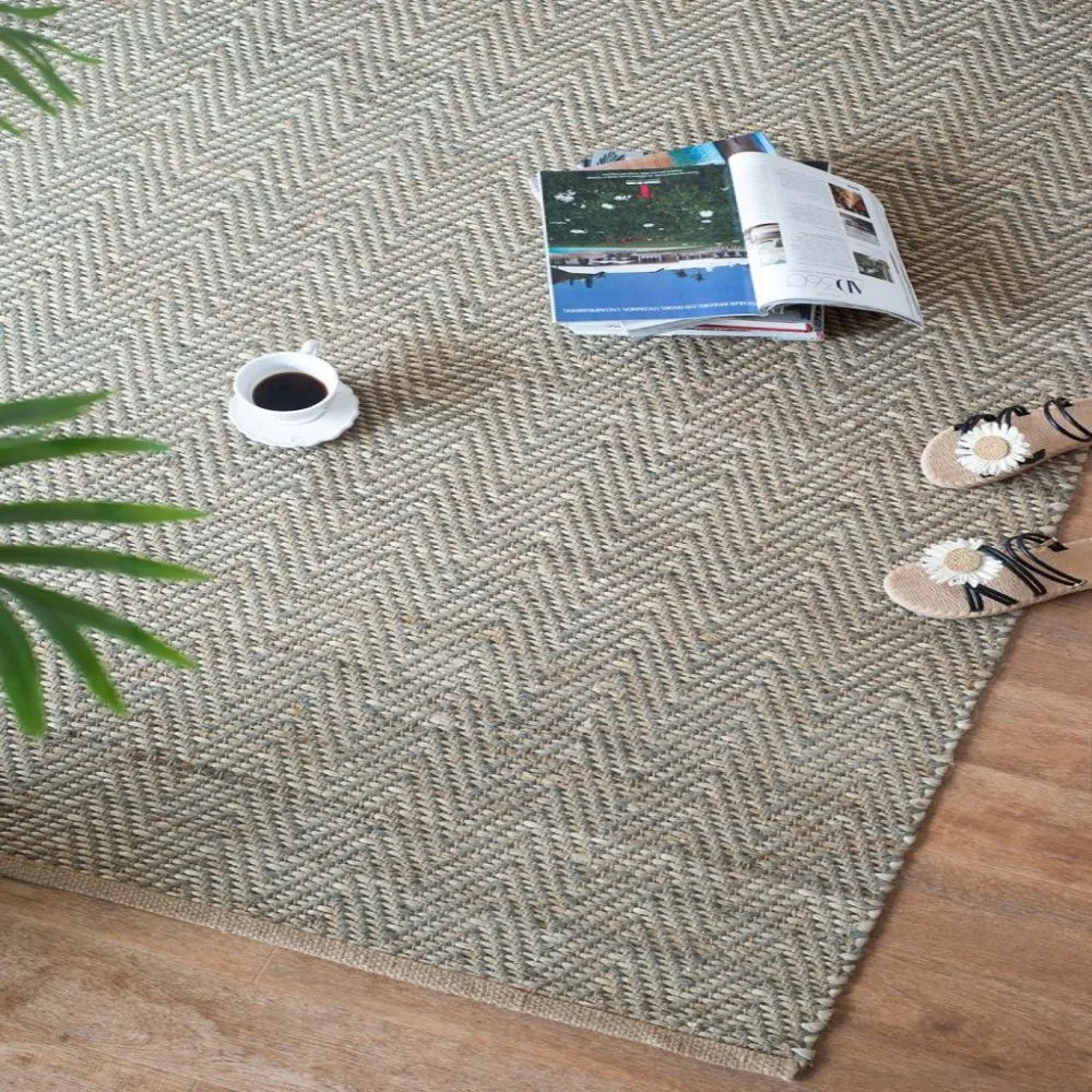 Jute Rug with Shuttle Weave 